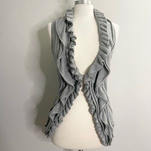 ROMEO & JULIET COUTURE Ruffle Trim Sleeveless Knit Cardigan Vest
